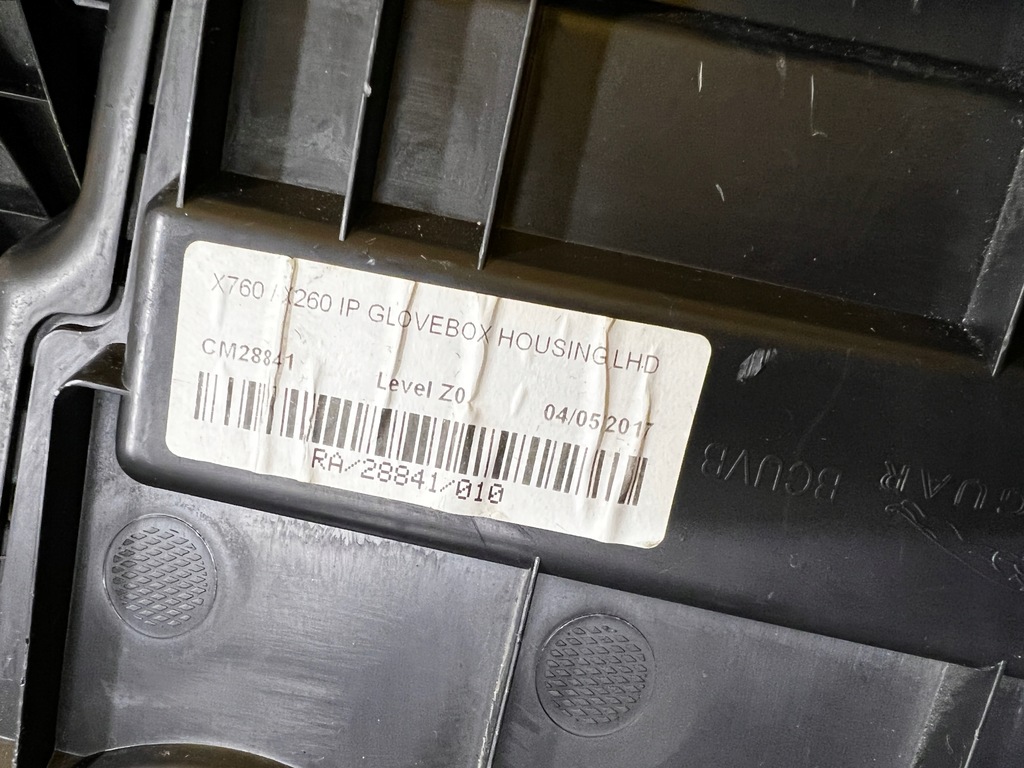 фото №8, Бардачок панели пассажира jaguar xf x260 ii europa