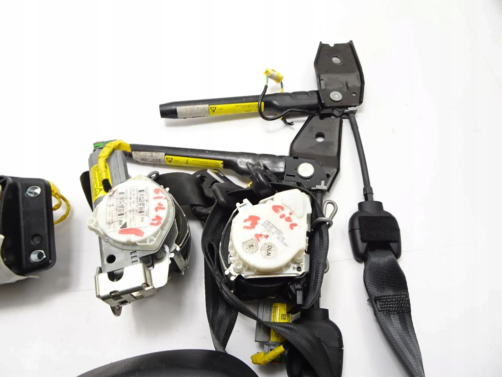 фото №6, Подушки безопасности ремни подушка безопасности kpl. alfa romeo giulietta