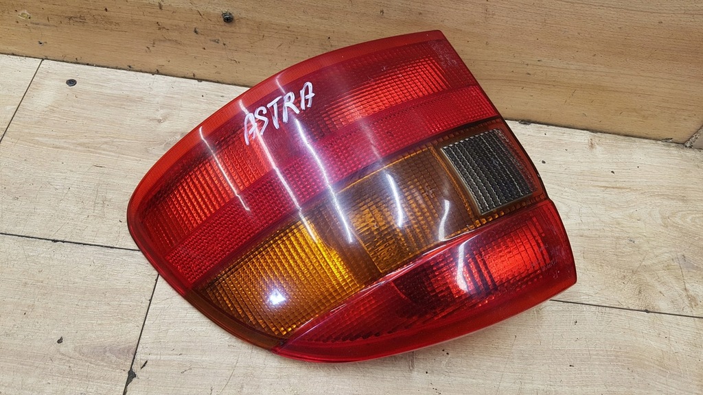 фото №1, Лампа задня задня права opel astra f