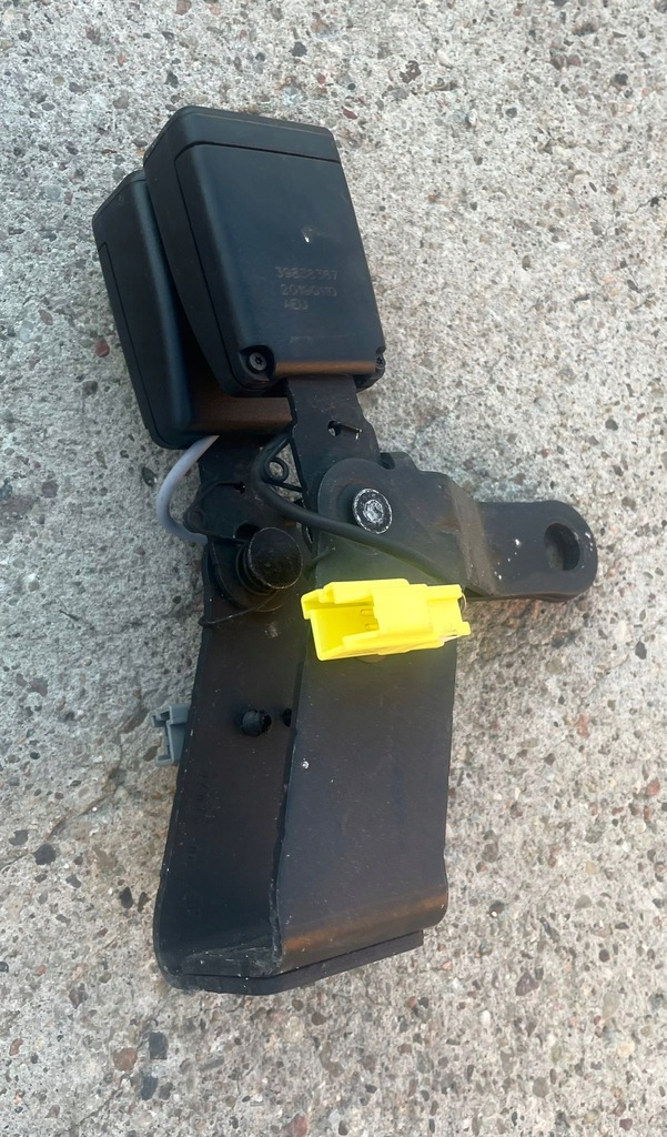 фото №6, Volvo xc60 ii xc90 задня кліпса поперечина кліпси ременів безпеки лівий задня