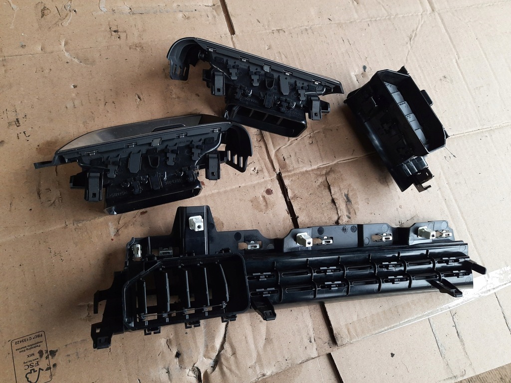 фото №9, Clio v решётка решётки обдув комплект