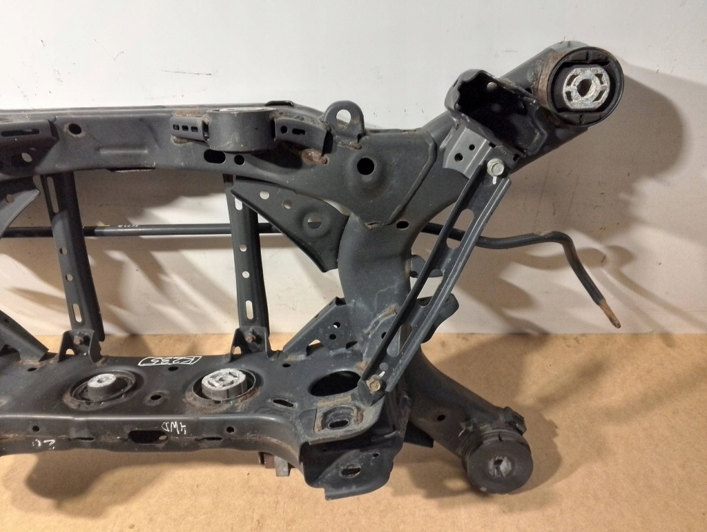 фото №12, Kia stinger 2,0t 4wd подрамник задние 55510j5100 k235