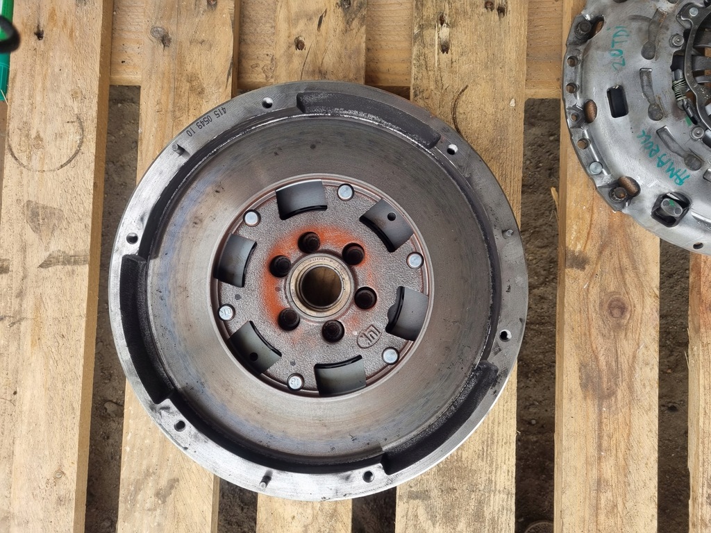 фото №7, Luk 415 0549 10 колесо маховик