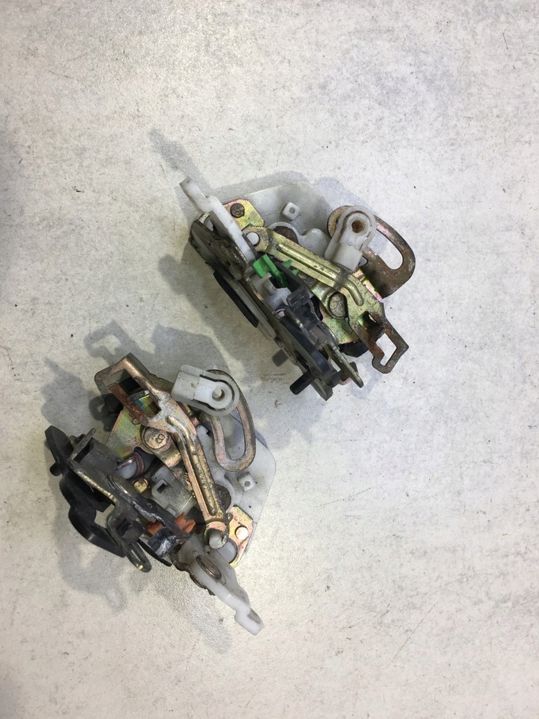 фото №1, Замок двері задня комплект space wagon ii