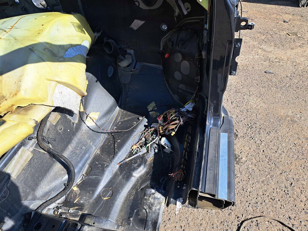 фото №2, Audi a4 b5 чверть лонжерон перед права