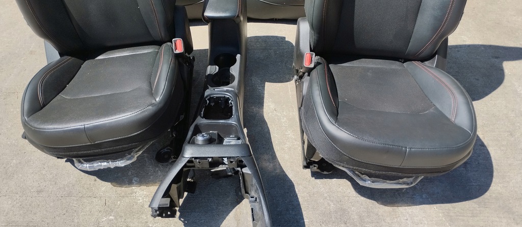 фото №9, Сиденья сиденье заднее сиденье туннель jeep compass ii trailhawk 18r uk