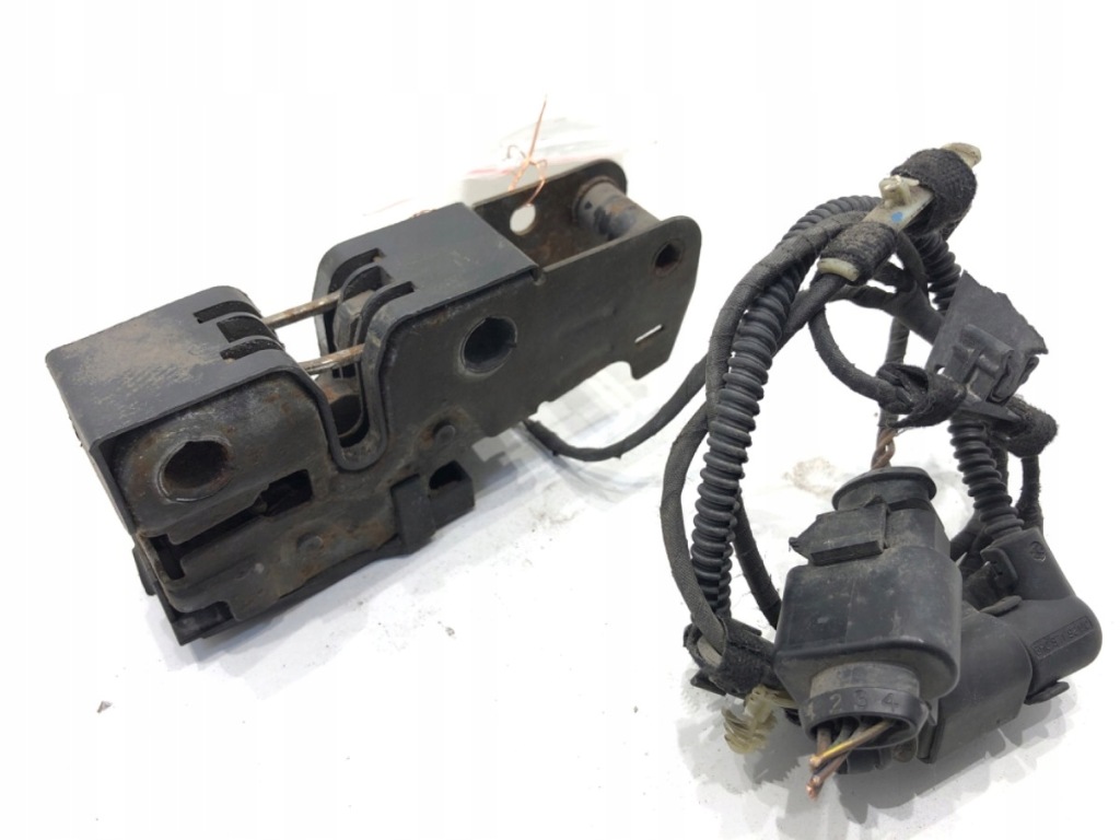 Купить Замок капот перед vw passat b7 универсал 3c1823187 10-15