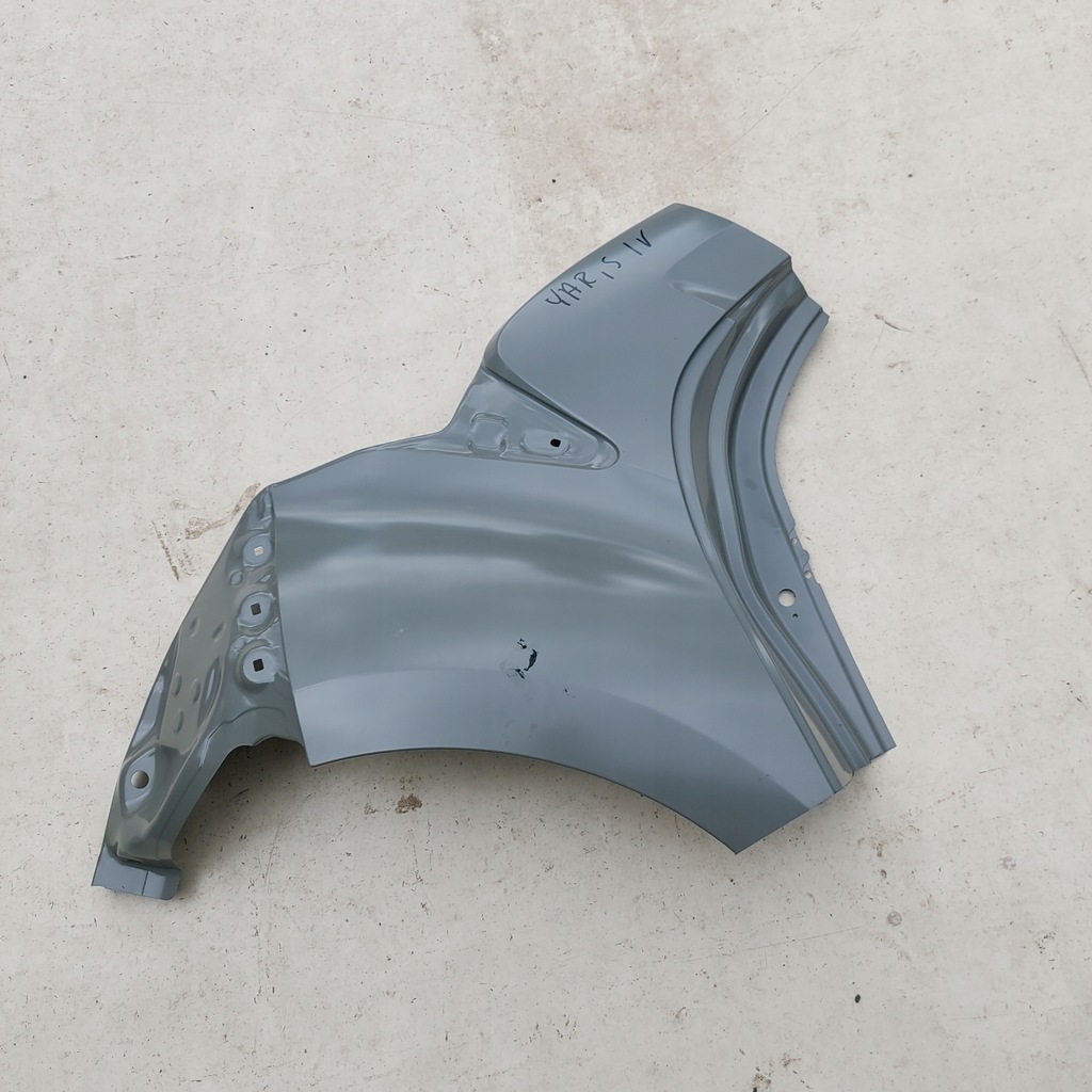 фото №1, Крыло правый задняя четверть toyota yaris iv 4 p21
