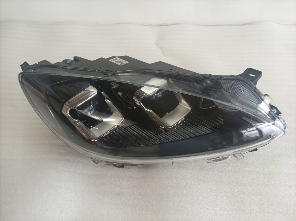 фото №1, Ford kuga mk3 escape лампа права full led lv4b13e016ak