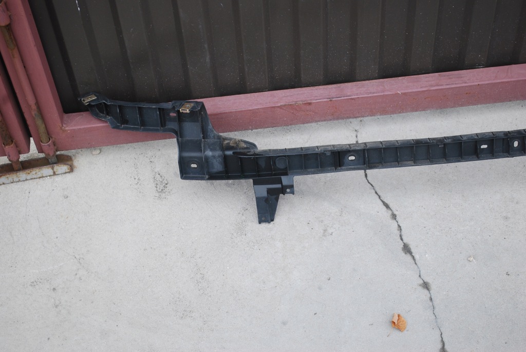 фото №9, Направляющая бампера задняя vw phaeton 3d5807364