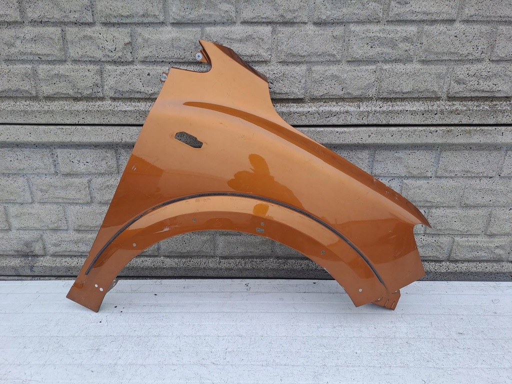 фото №1, Dacia sandero stepway iii 3 крыло передний правый оригинал