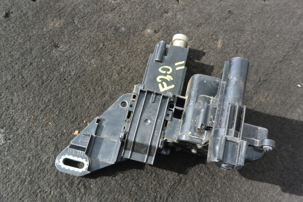 фото №1, Распределитель тока предохранитель bmw 3-seria f30 f31 f20 f36