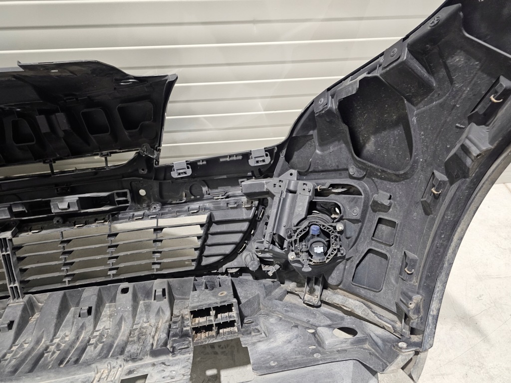 Бампер передний перед renault megane iii lift pdc Оригинал