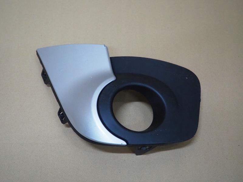 фото №1, Решётка бампера правый перед renault twingo ii