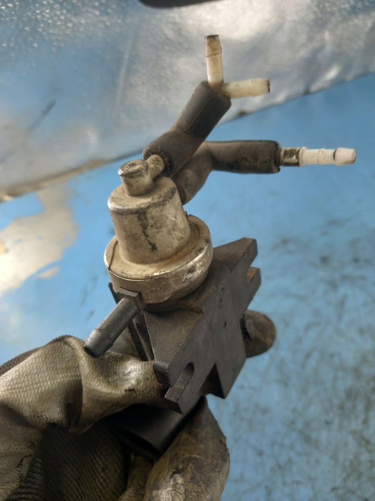 фото №4, Клапан вакуумa seat leon