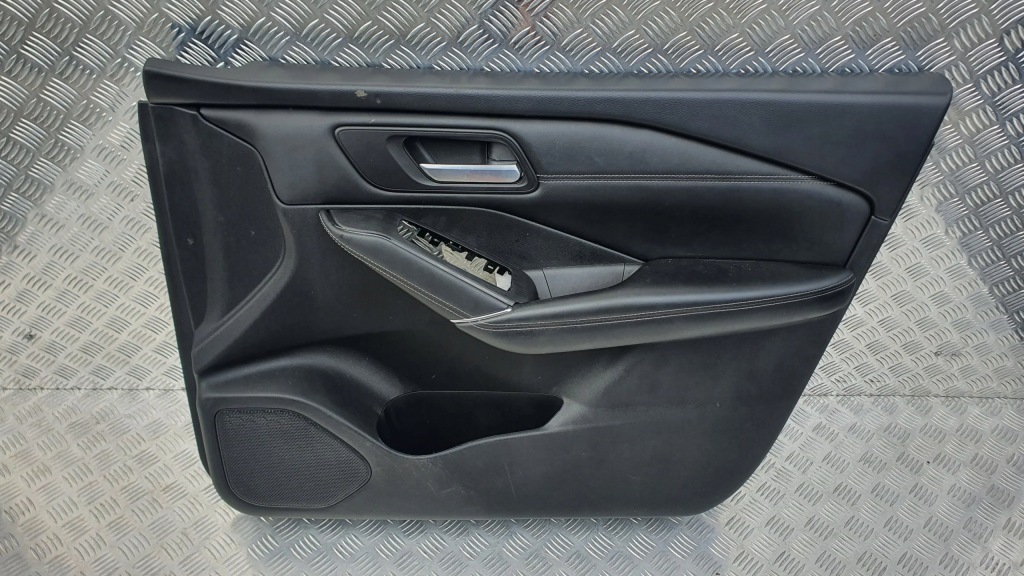 фото №1, Обшивка дверь правый перед nissan qashqai iii j12 21-