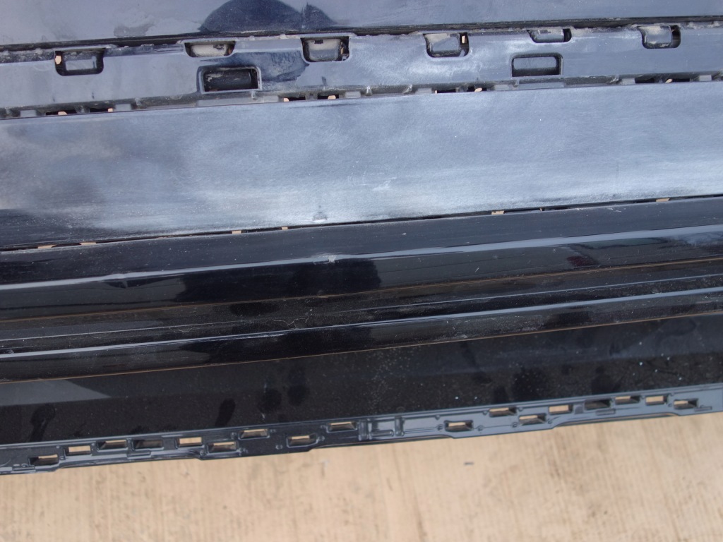 Бампер vw touareg 10- r-line задний + хром с Разборки