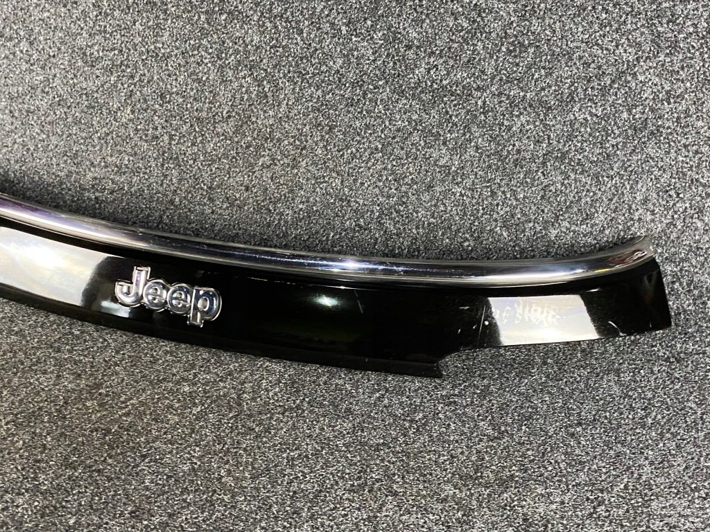 фото №3, Jeep compass ii накладка крышки задняя задний молдинг