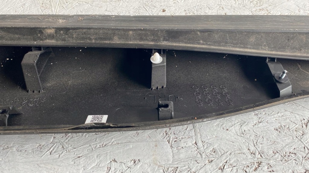 фото №7, Toyota corolla cross задняя левая молдинг дверь