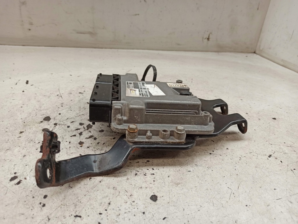 фото №8, Hyundai ix35 1.7 crdi блок керування 39120-2a001