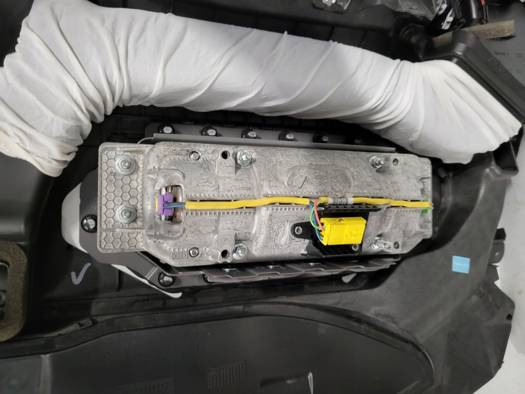 фото №9, Audi a6 c6 06r hachat achat панель приладів консоль air bag панель приладів