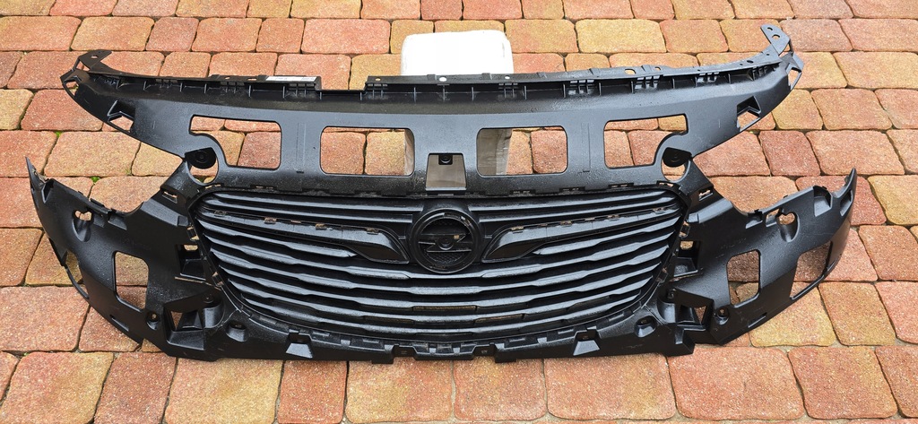фото №1, Opel combo решётка радиатора решётка радиатора 9816859580 2018r-