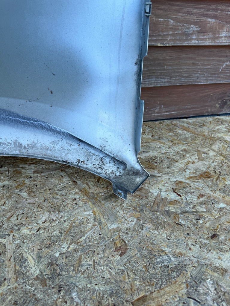 Крило передній правий renault master 3 фургон fv 631000018r в Україні