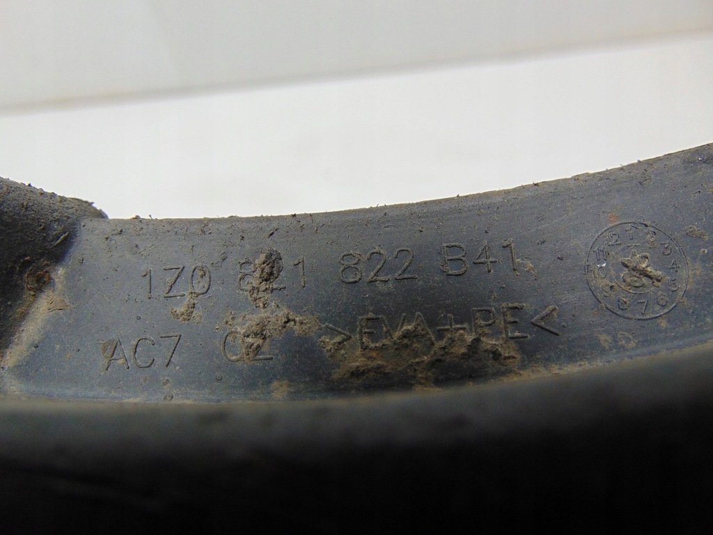 фото №7, Бризковик правий задня skoda octavia ii kombi 1z0821822b