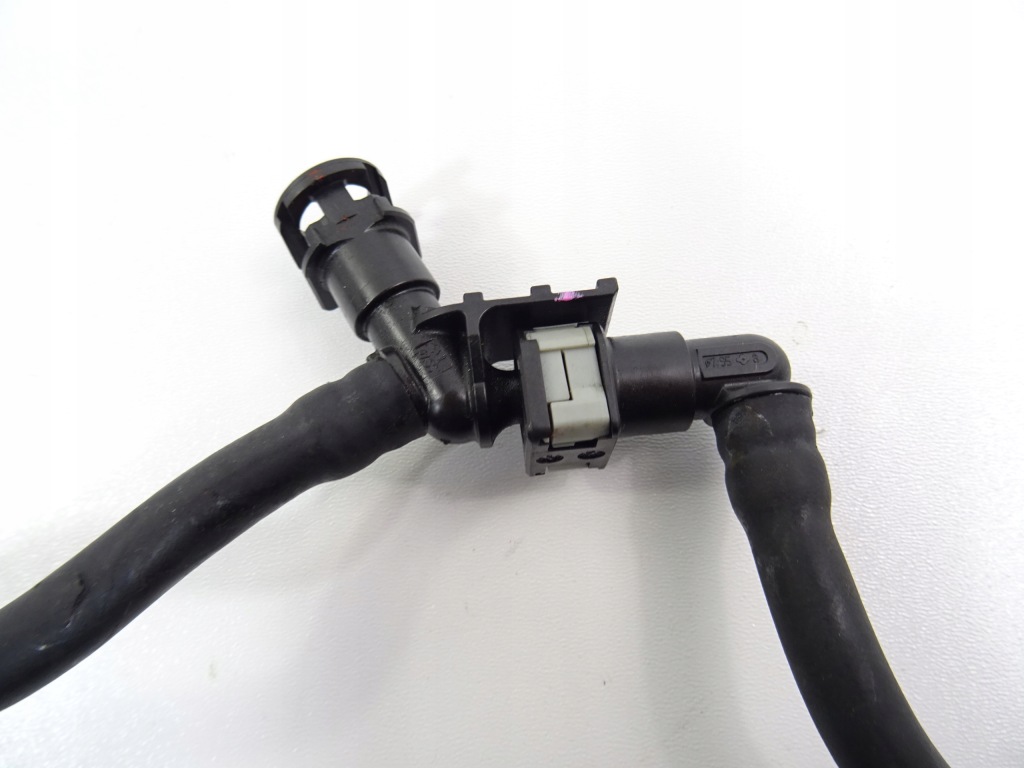 Купити Lexus ux 250h 2.0 гібрид шланг пального 2018-