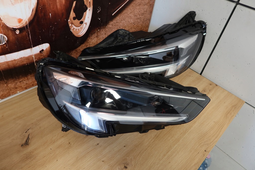 фото №1, Opel insignia b lift full led lux правая 39136836 лампа лампы