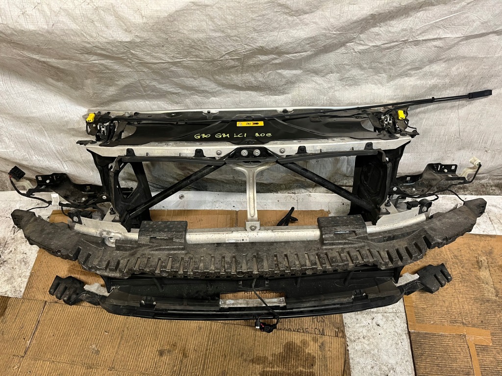 Bmw 5 g30 g31 lci 3.0e 2.0b комплектный  ремень передний с радиаторами гибрид Киев