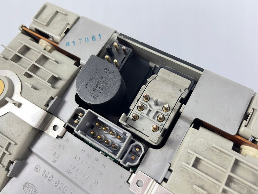 фото №13, Лампа освітлення салону кабіни підсвітка mercedes w140 1408200001