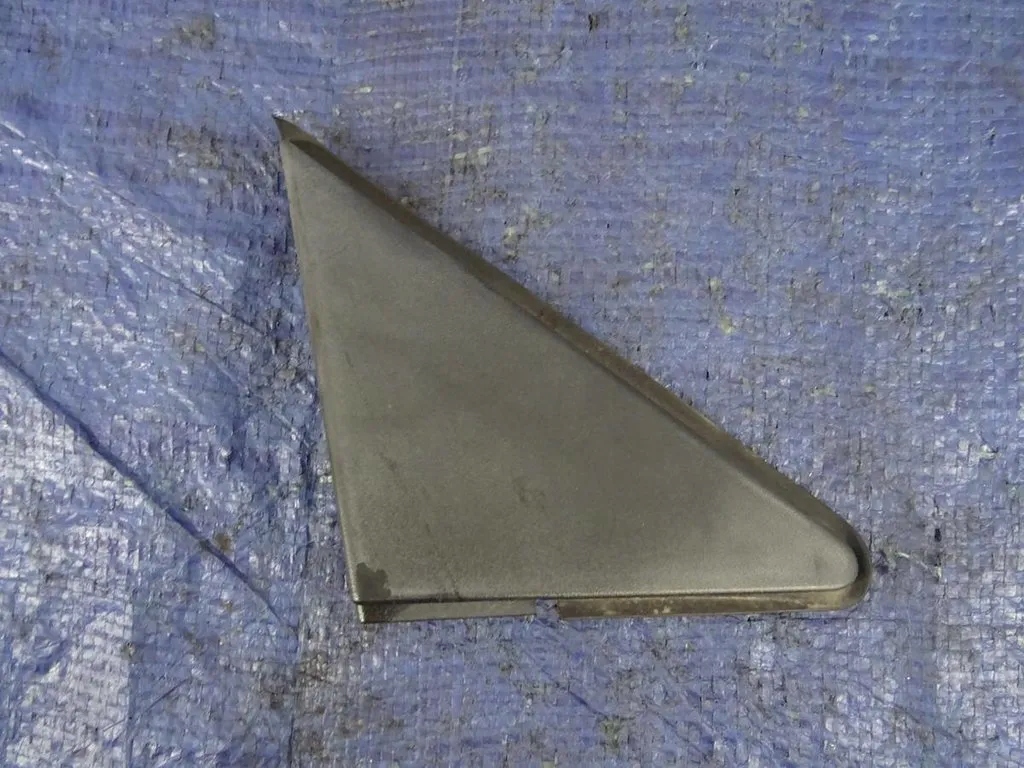 фото №1, Треугольник крыла правый ford fiesta mk7