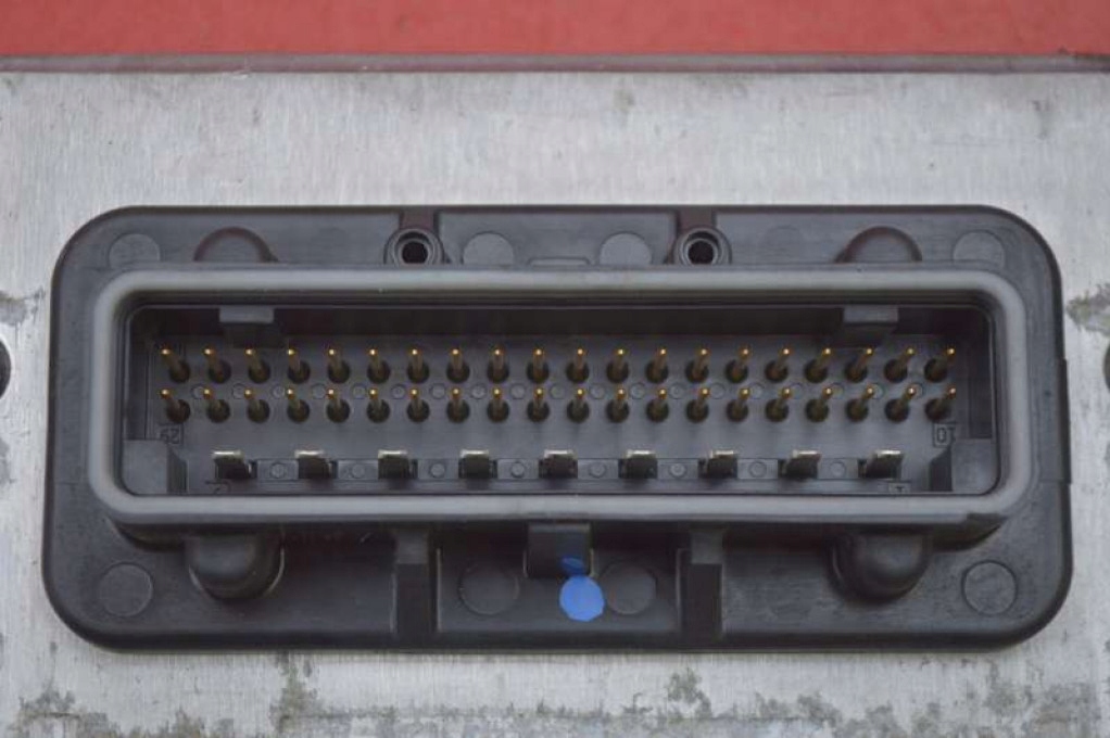 фото №8, Бортовой компьютер блок управления двигателя 05144579ac chrysler voyager 4 iv 2.4 v6 152 km