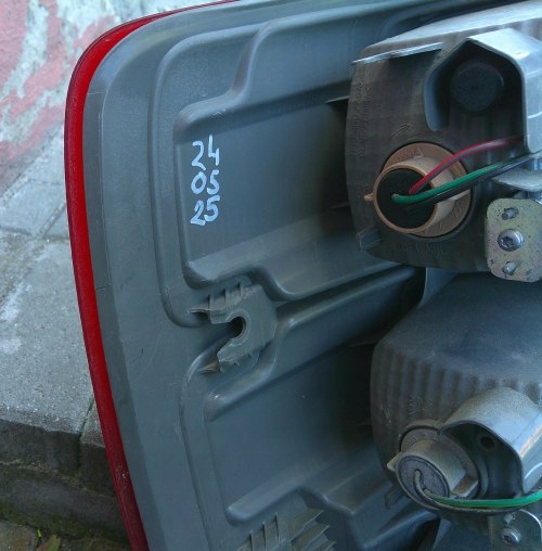 фото №6, Ford ranger iii 12- правая задняя лампа тонированная оригинал europa