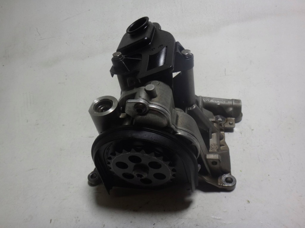 Насос масла bmw e90 f30 f07 f10 f01 f02 x3 f25 x5 e70 x6 e71 n57 Оригинал