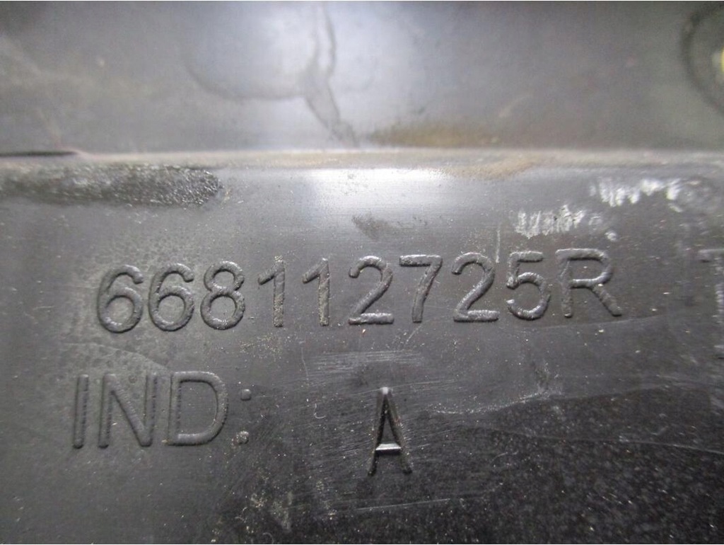 фото №2, Жабо пластиковий верхній renault talisman