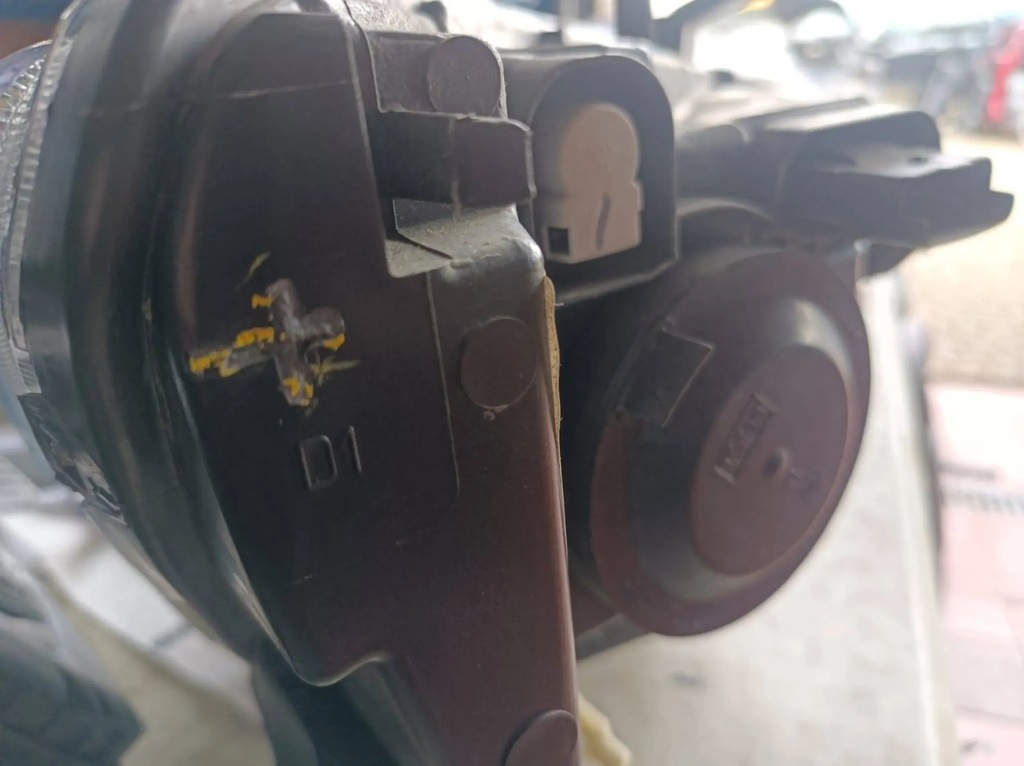 фото №6, Лампа лівий перед 260604218r dacia sandero logan ii