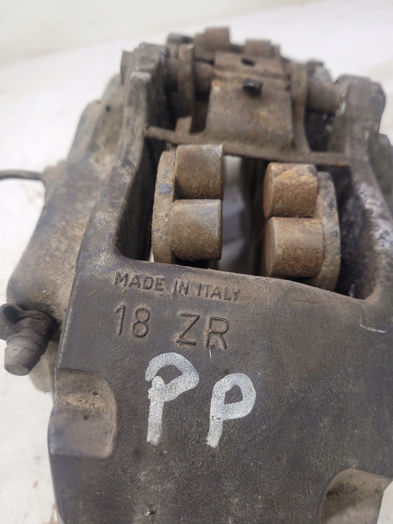 фото №8, Супорт гальмівний правий перед audi q7 4l 18 zr