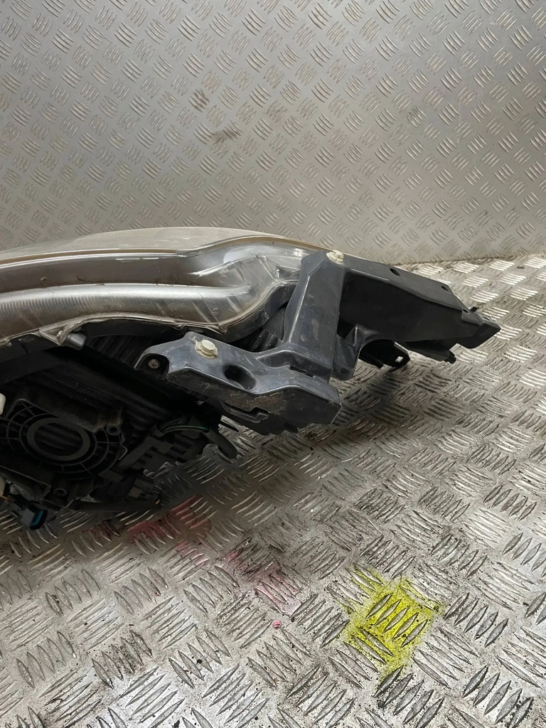 фото №10, Лампа левый перед передняя europa citroen c- crosser