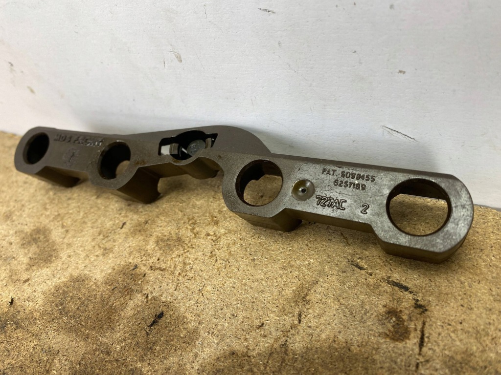 Купити Кронштейн штовхачів mds dodge challenger 2015+