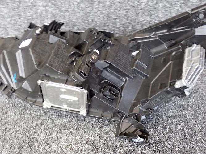 фото №9, Renault clio v colt led lift 23- фара правый лампа правая 260103507r