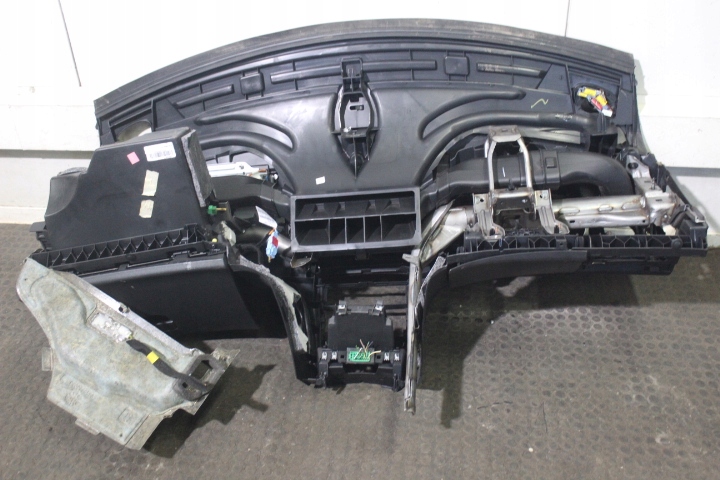 фото №11, Приборная панель приборная подушка безопасности подушки безопасности ремни 308 i