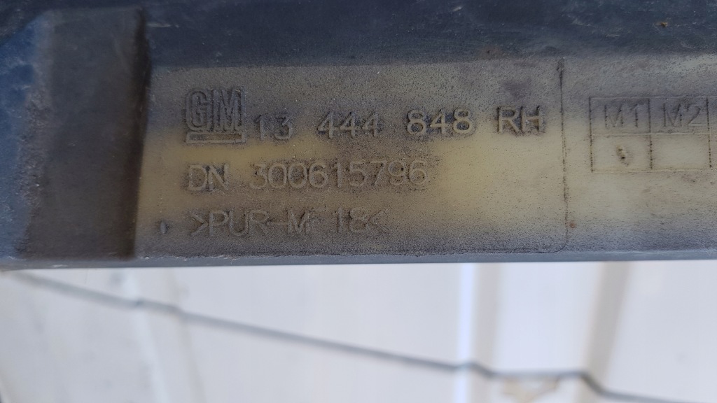 Молдинг порог правая opel adam rocks в Украине