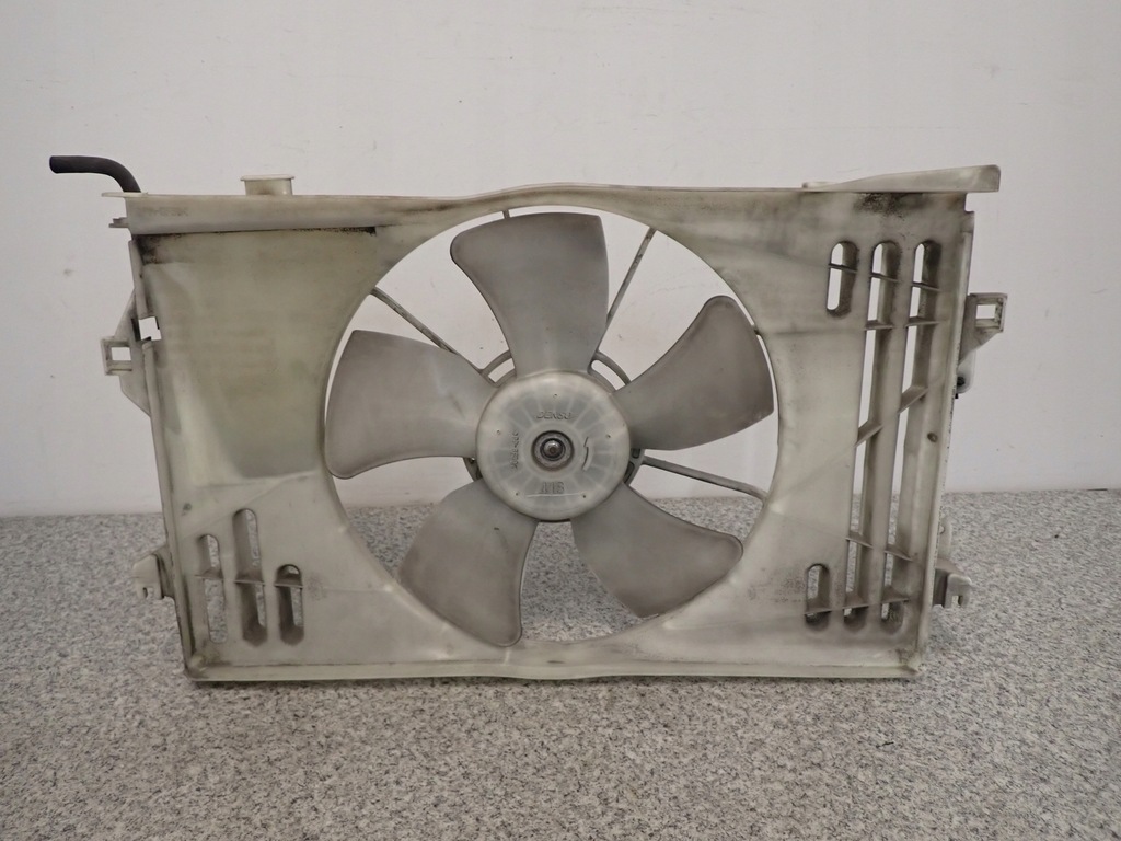 фото №4, Corolla verso 1.8 benz 04-09 вентилятор радіатора