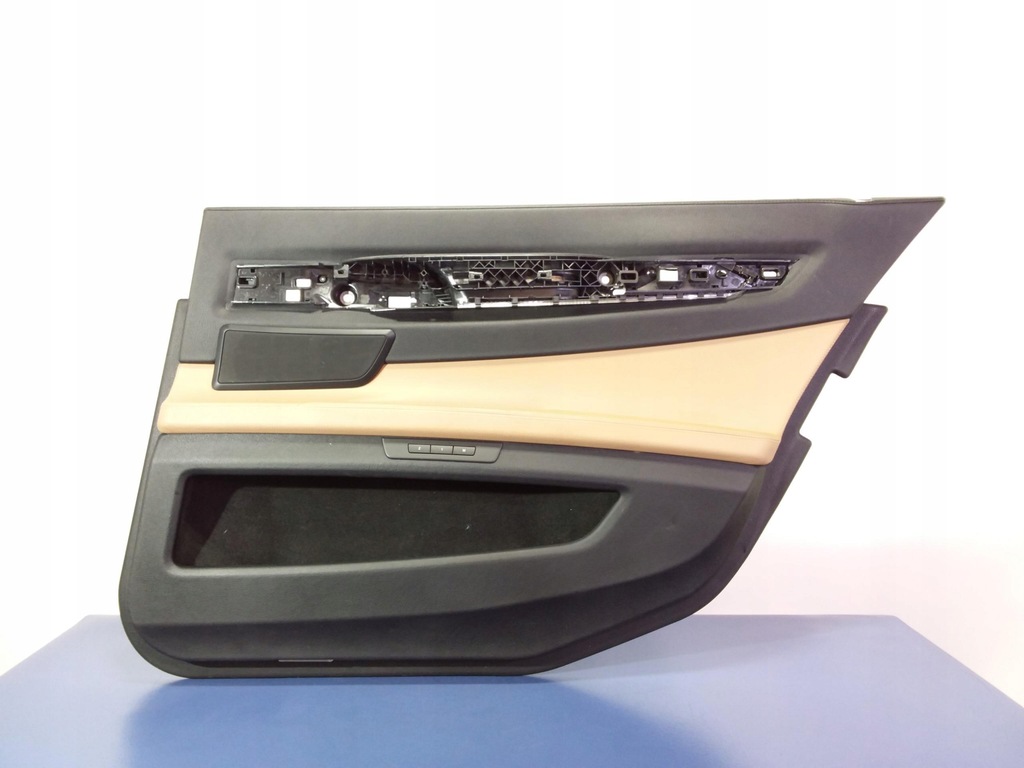 фото №1, Bmw 7 f02 long обивка обшивка дверь правый задняя