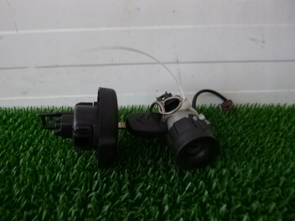 фото №1, Citroen c4 i замок зажигания ключ комплект 9649781080