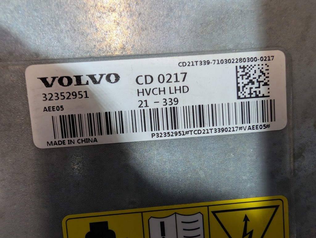 фото №8, Volvo xc40 c40 polestar 2 нагрівач рідина охолоджуючий 32352951