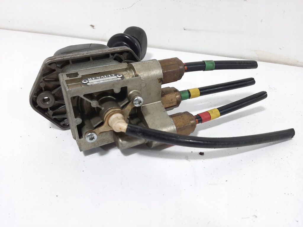 фото №8, Renault premium 380dci 97r клапан тормоза ручного 5010260130