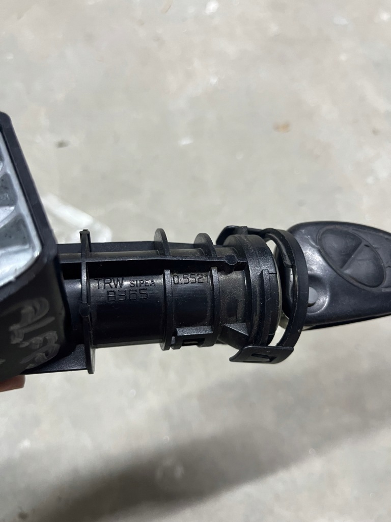 Замок запалювання alfa romeo 147 Ціна